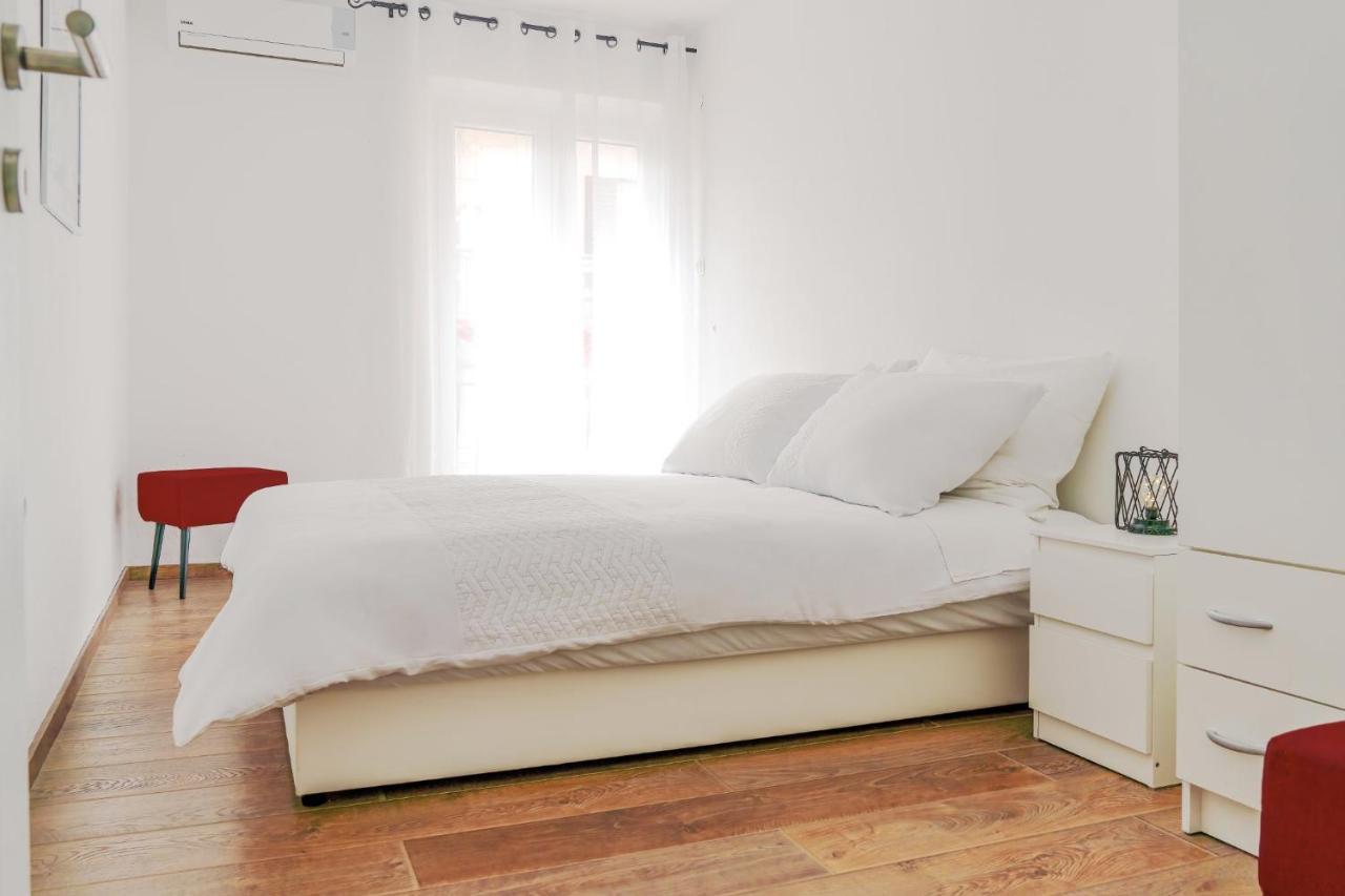 Family Apartment Vitlic มาคาร์สกา ภายนอก รูปภาพ